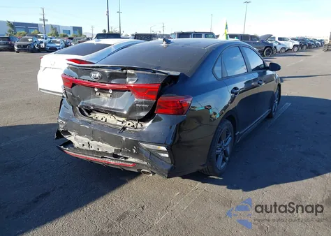 2021 Kia Forte Gt-Line z USA, uszkodzony, nr VIN 3KPF34AD9ME412506